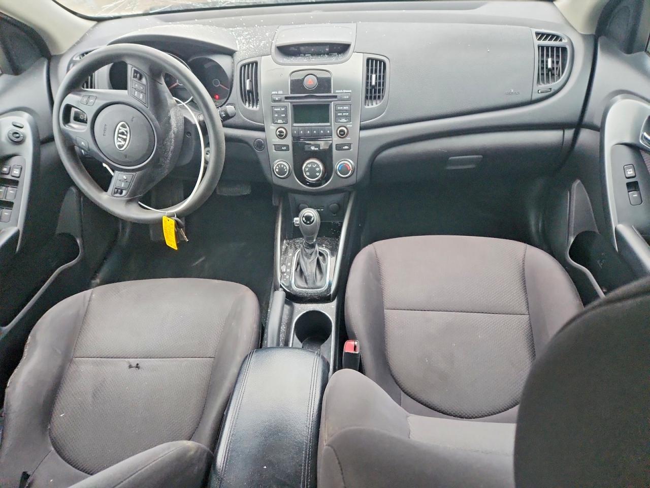 2013 KIA FORTE EX photo 8