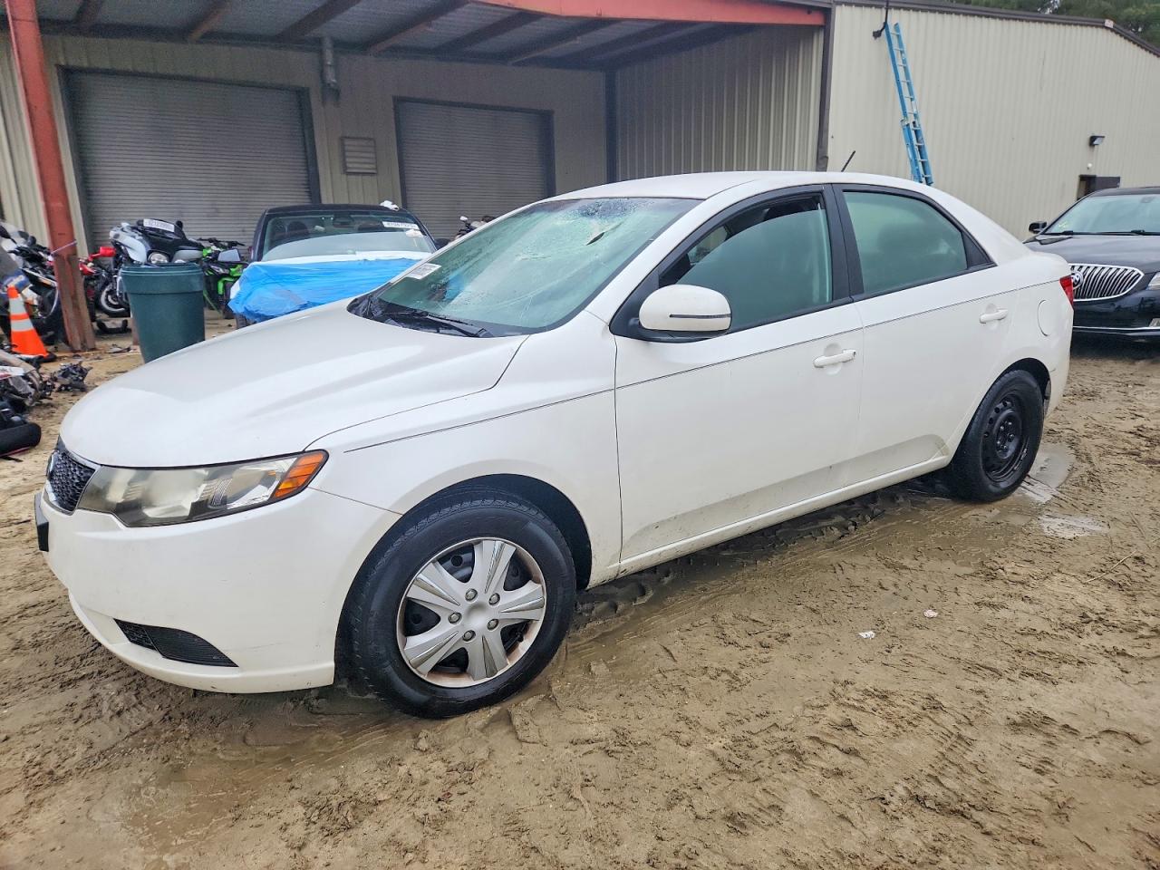 2013 KIA FORTE