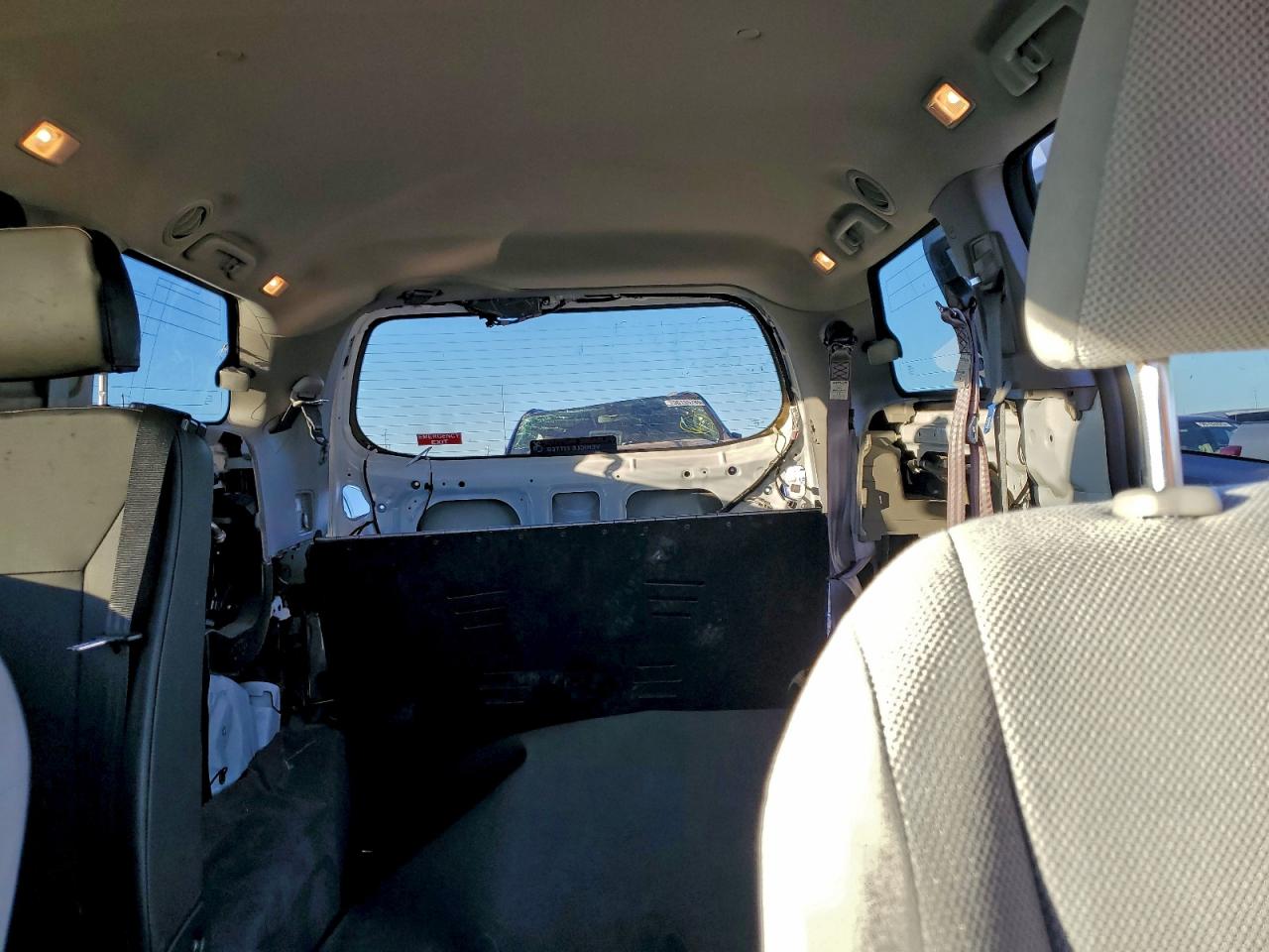 2020 TOYOTA SIENNA L photo 10