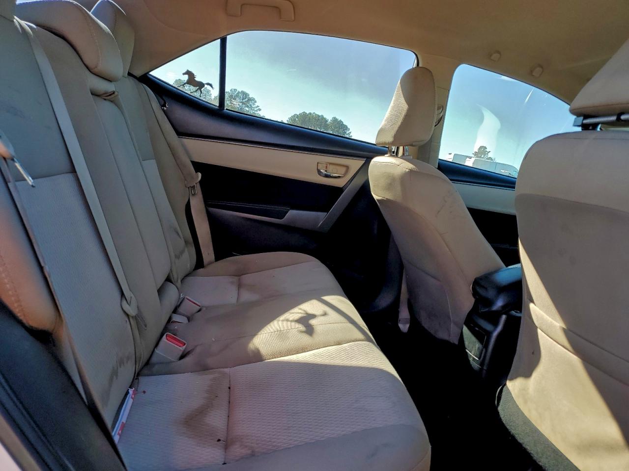 2015 TOYOTA COROLLA L photo 10