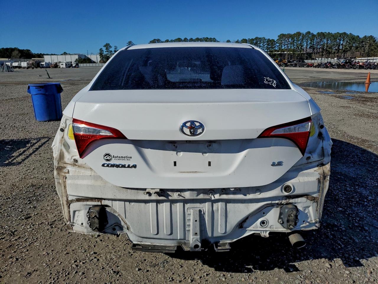 2015 TOYOTA COROLLA L photo 6