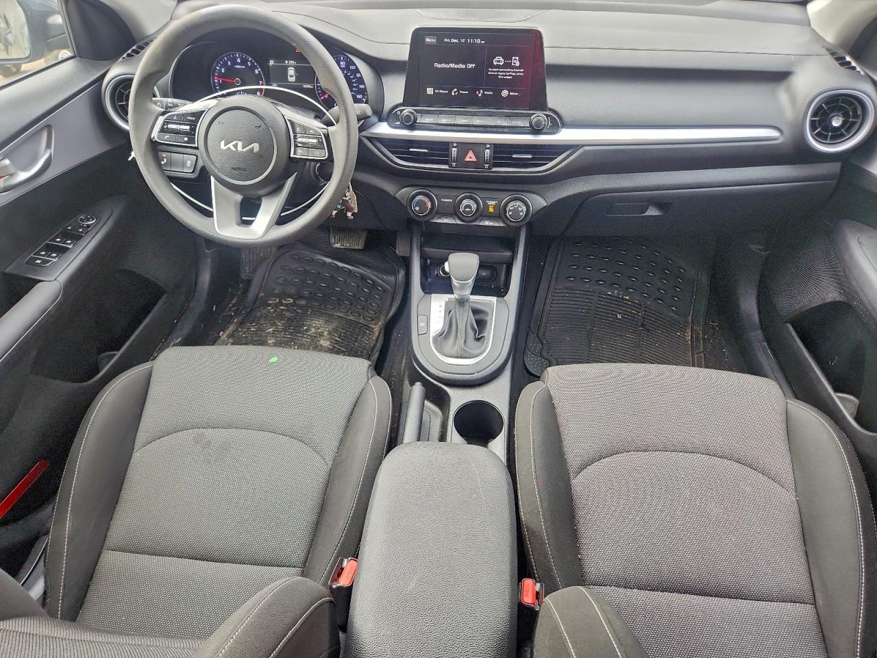 2024 KIA FORTE LX photo 8