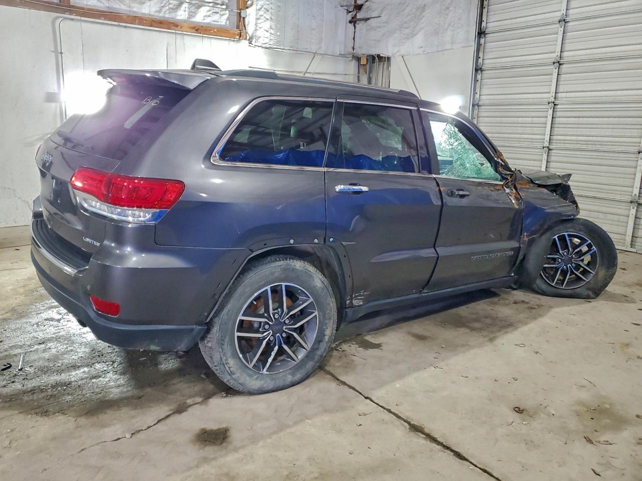 2019 JEEP GRAND CHEROKEE LIMITED photo 3