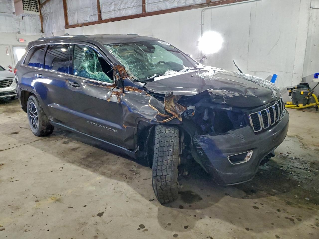 2019 JEEP GRAND CHEROKEE LIMITED photo 4