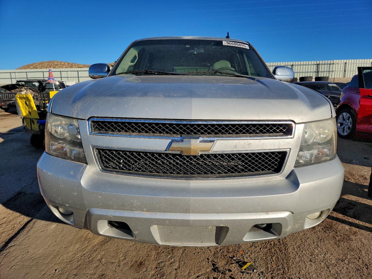 2010 CHEVROLET SUBURBAN K1500 LT photo 5