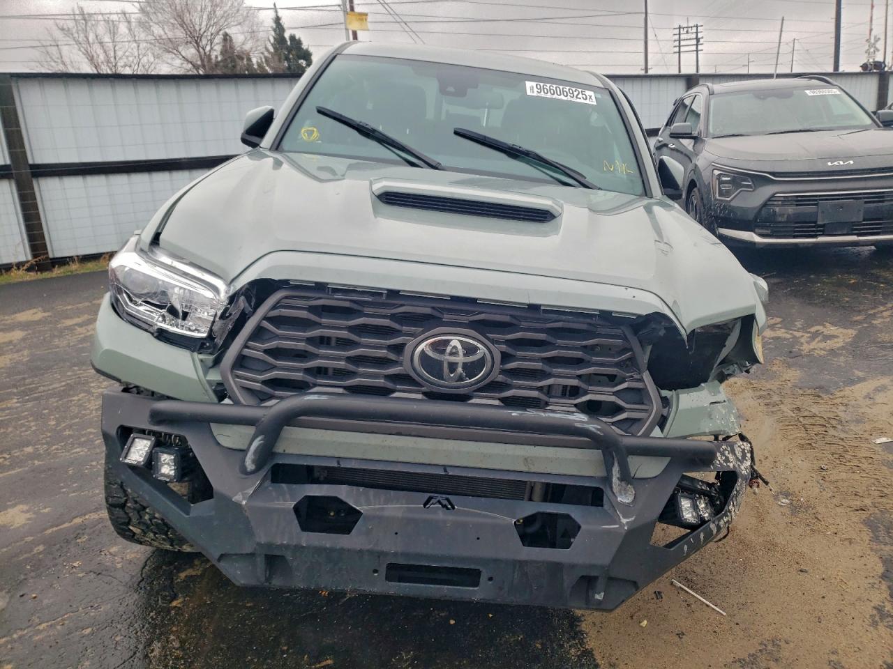 2022 TOYOTA TACOMA DOUBLE CAB photo 5
