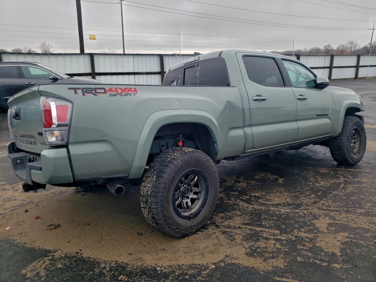 2022 TOYOTA TACOMA DOUBLE CAB photo 3