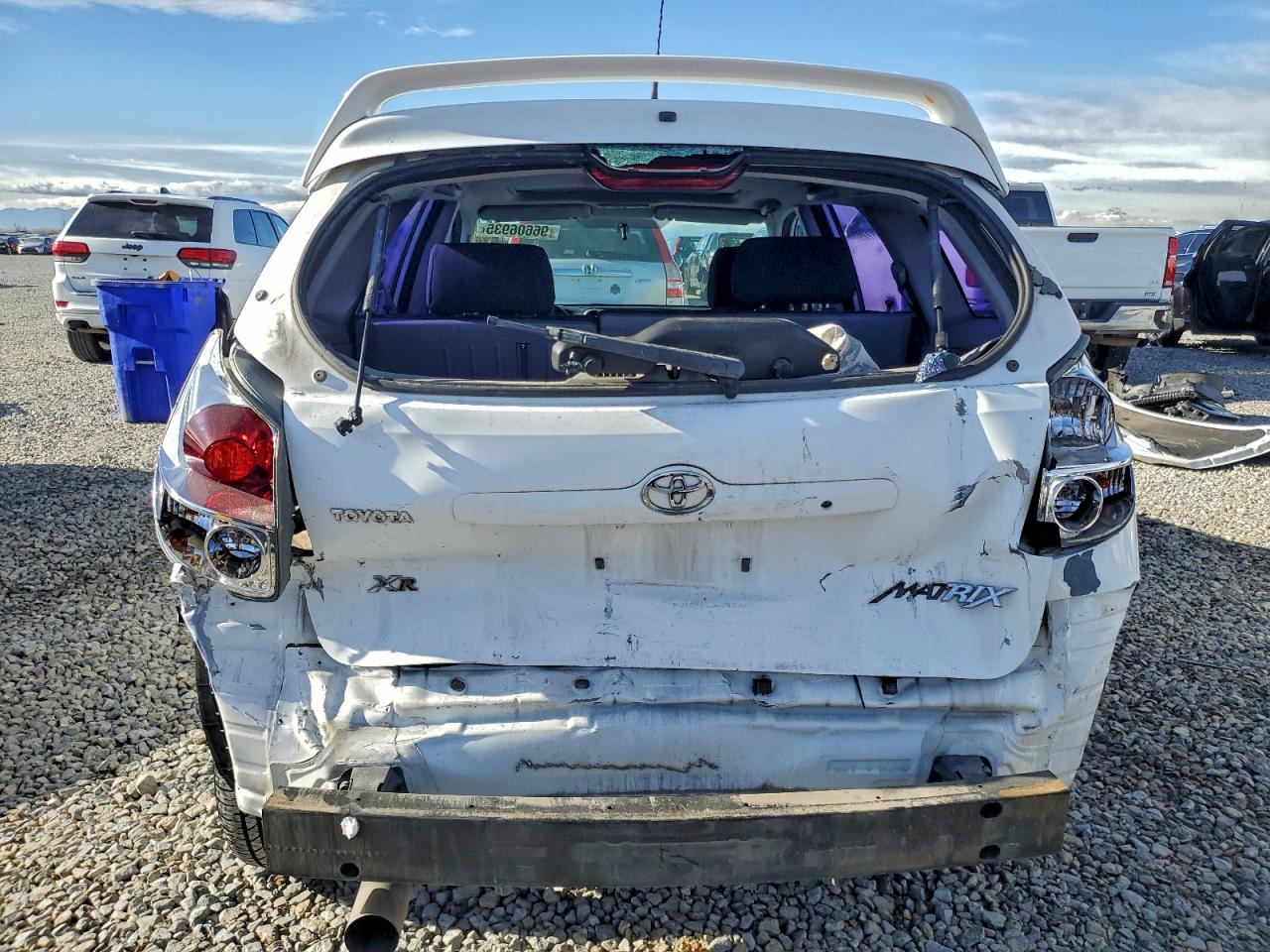2005 TOYOTA COROLLA MATRIX XR photo 6