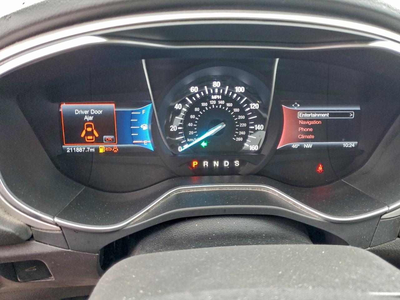 2016 FORD FUSION SE photo 9