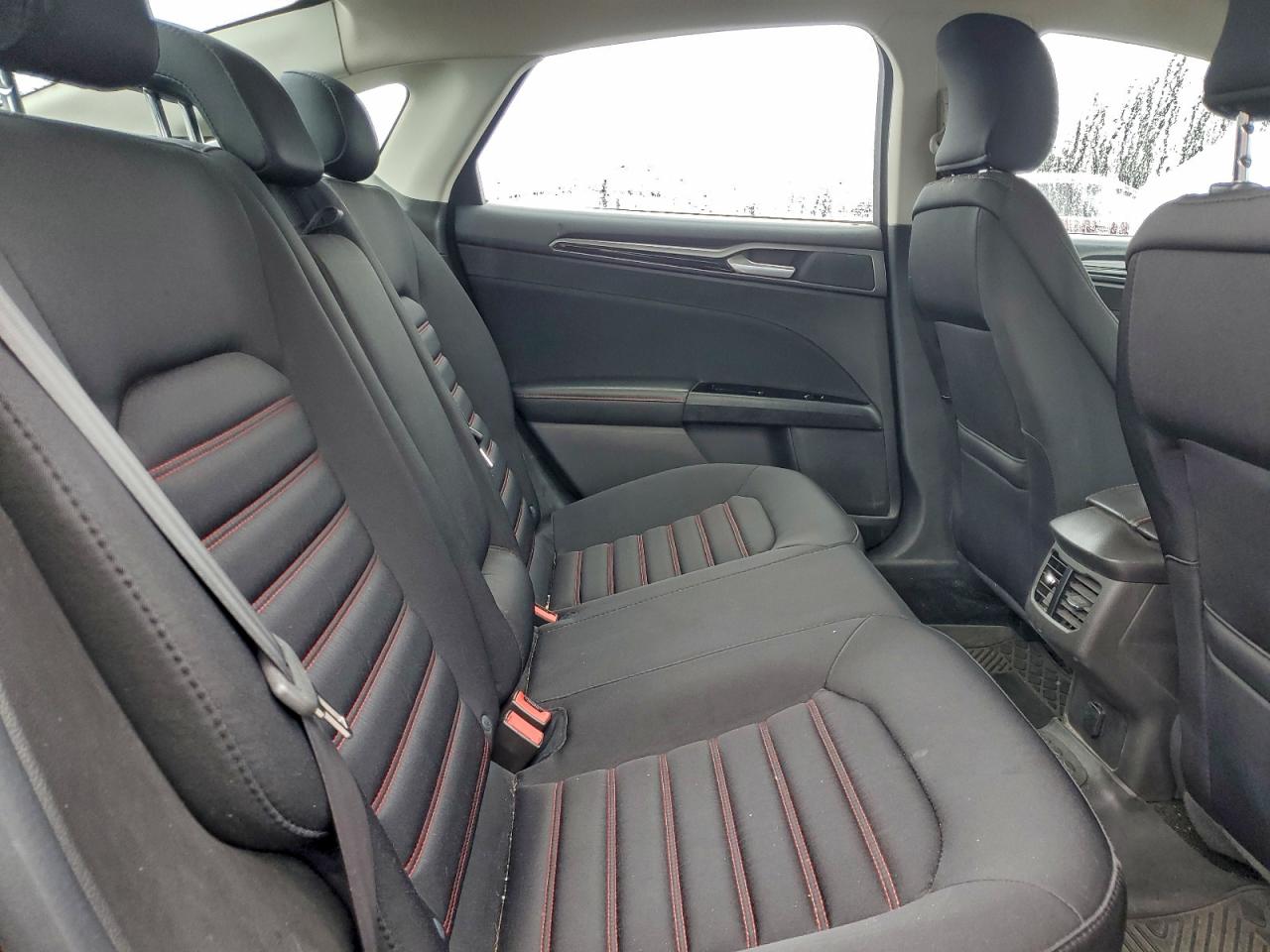 2016 FORD FUSION SE photo 10