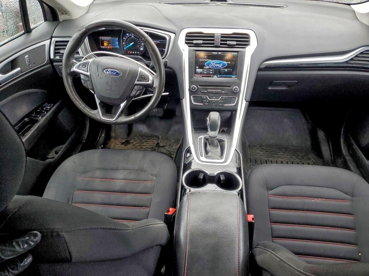 2016 FORD FUSION SE photo 8