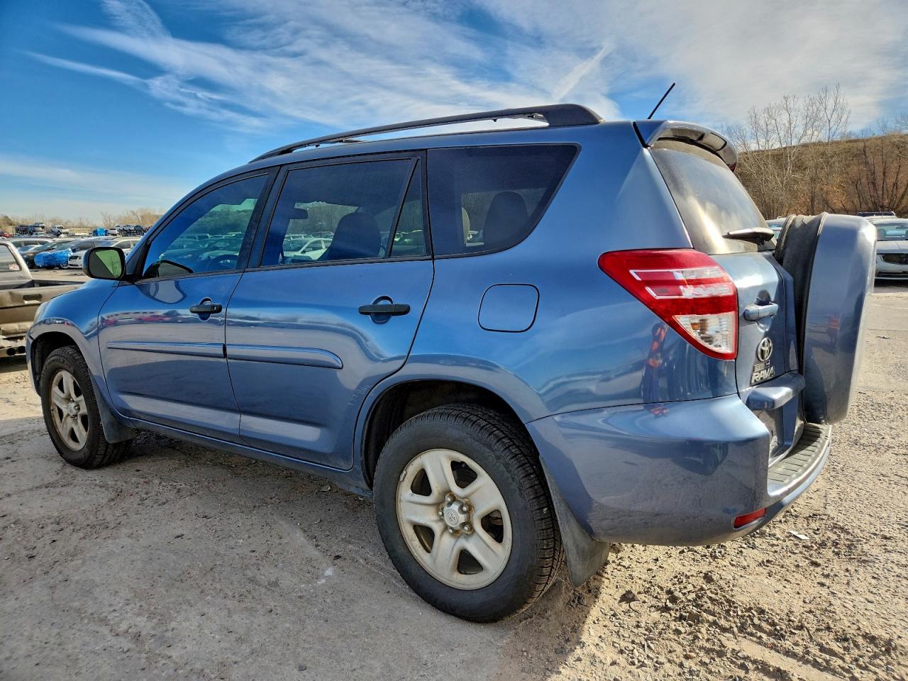 2012 TOYOTA RAV4 photo 2