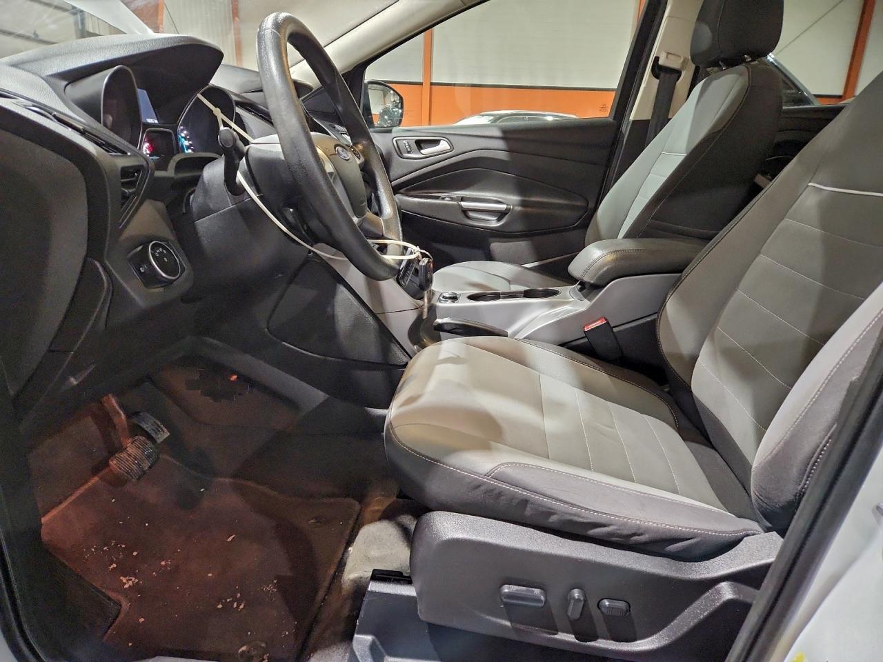 2015 FORD ESCAPE SE photo 7