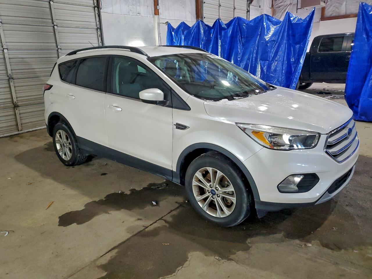 2018 FORD ESCAPE SE photo 4