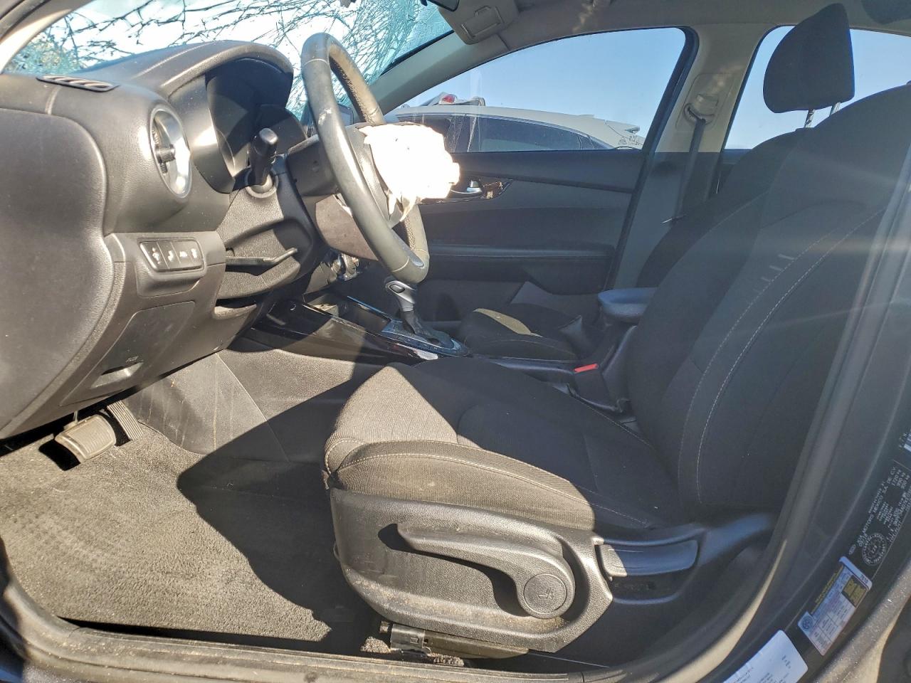 2019 KIA FORTE EX photo 7