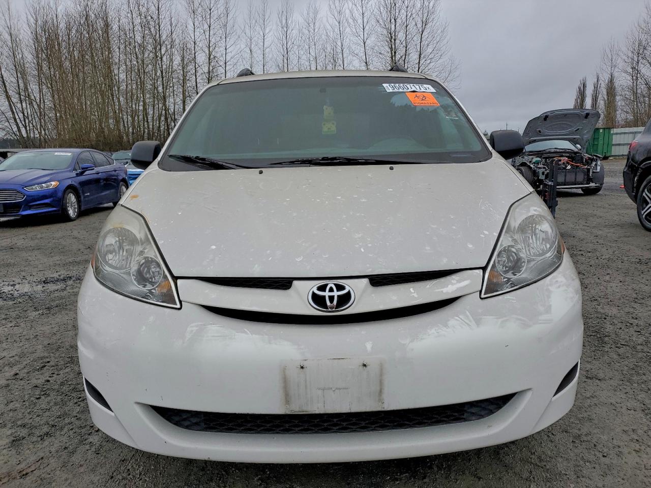 2006 TOYOTA SIENNA LE photo 5