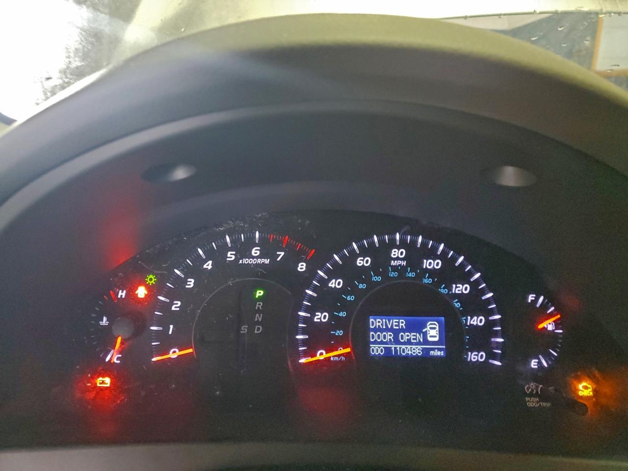 2011 TOYOTA CAMRY SE photo 9