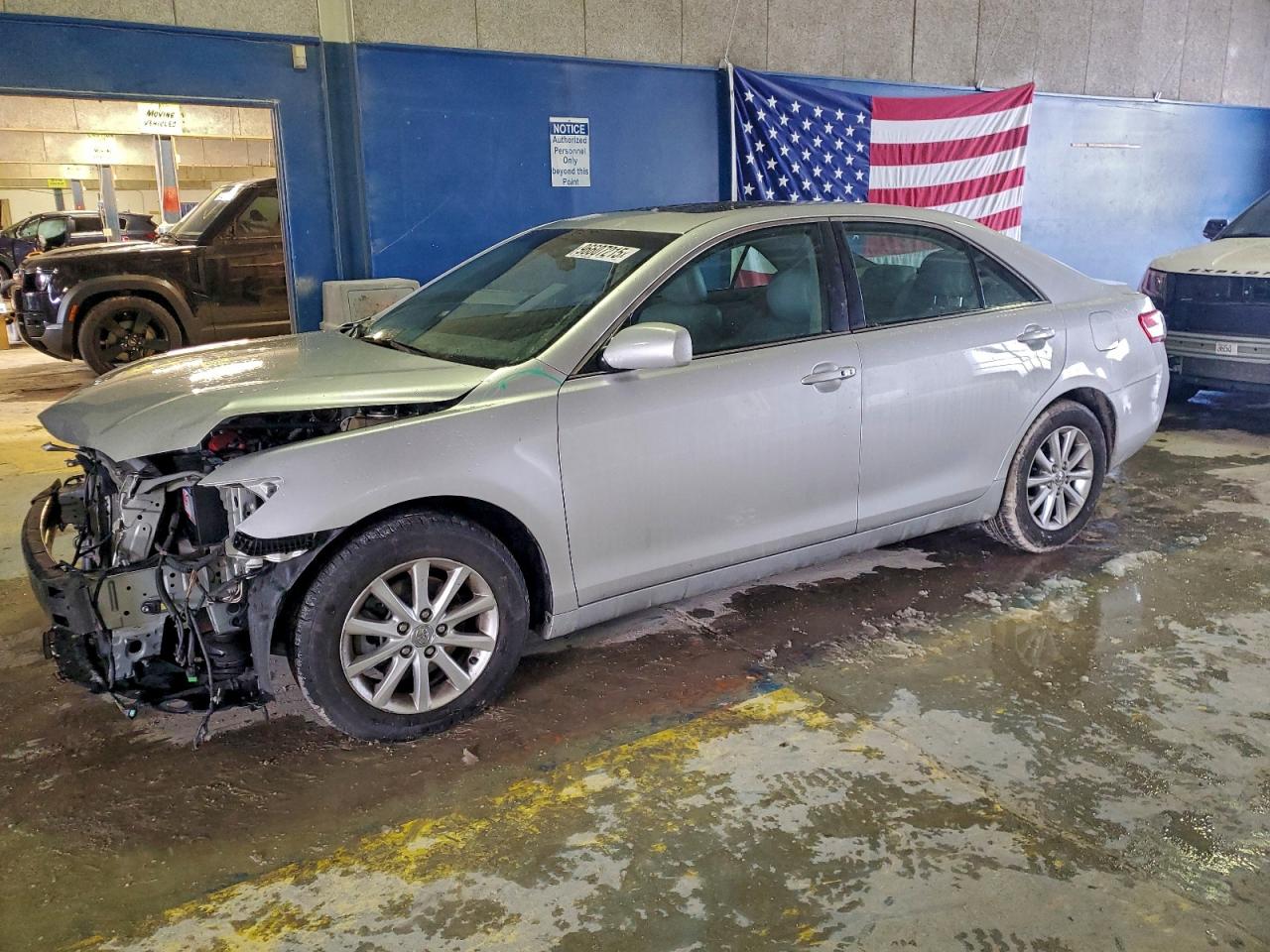 2011 TOYOTA CAMRY