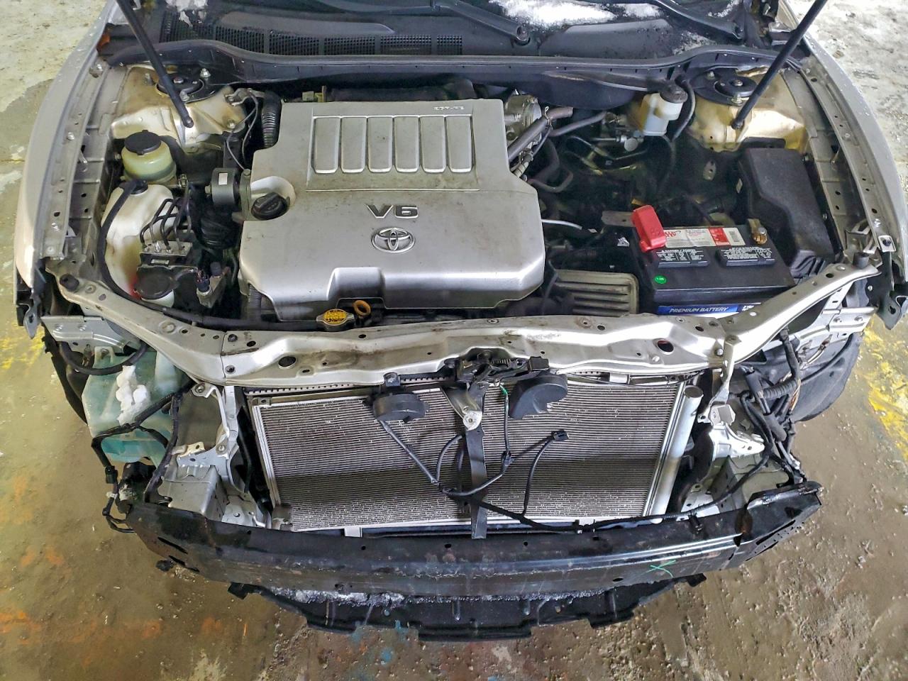 2011 TOYOTA CAMRY SE photo 11