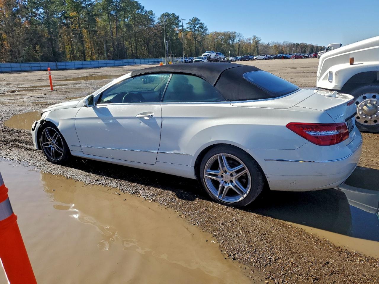 2011 MERCEDES-BENZ E 350 photo 2
