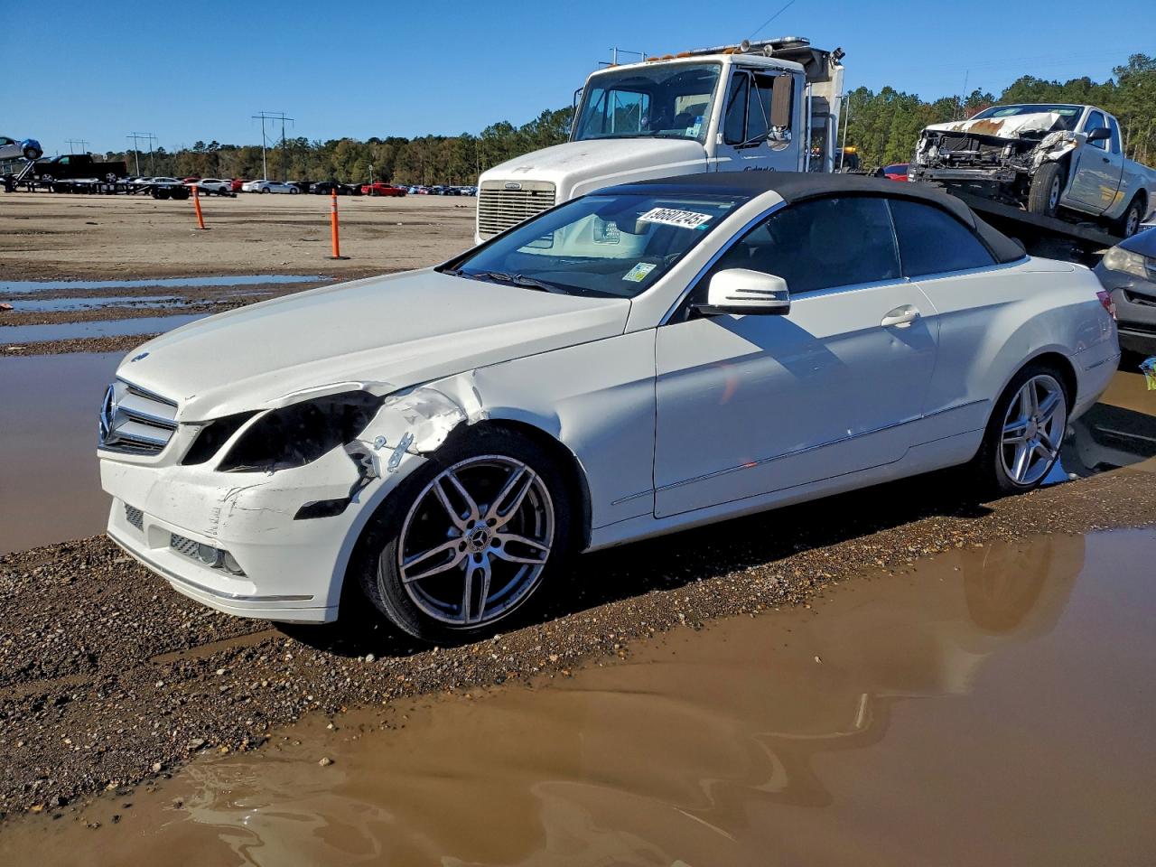 2011 MERCEDES-BENZ E 350 — FRONT END damage — photo 1