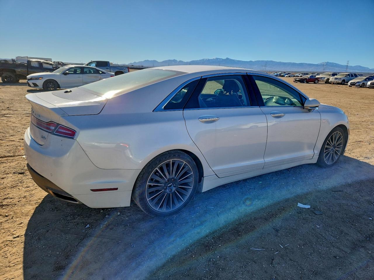 2016 LINCOLN MKZ HYBRID photo 3