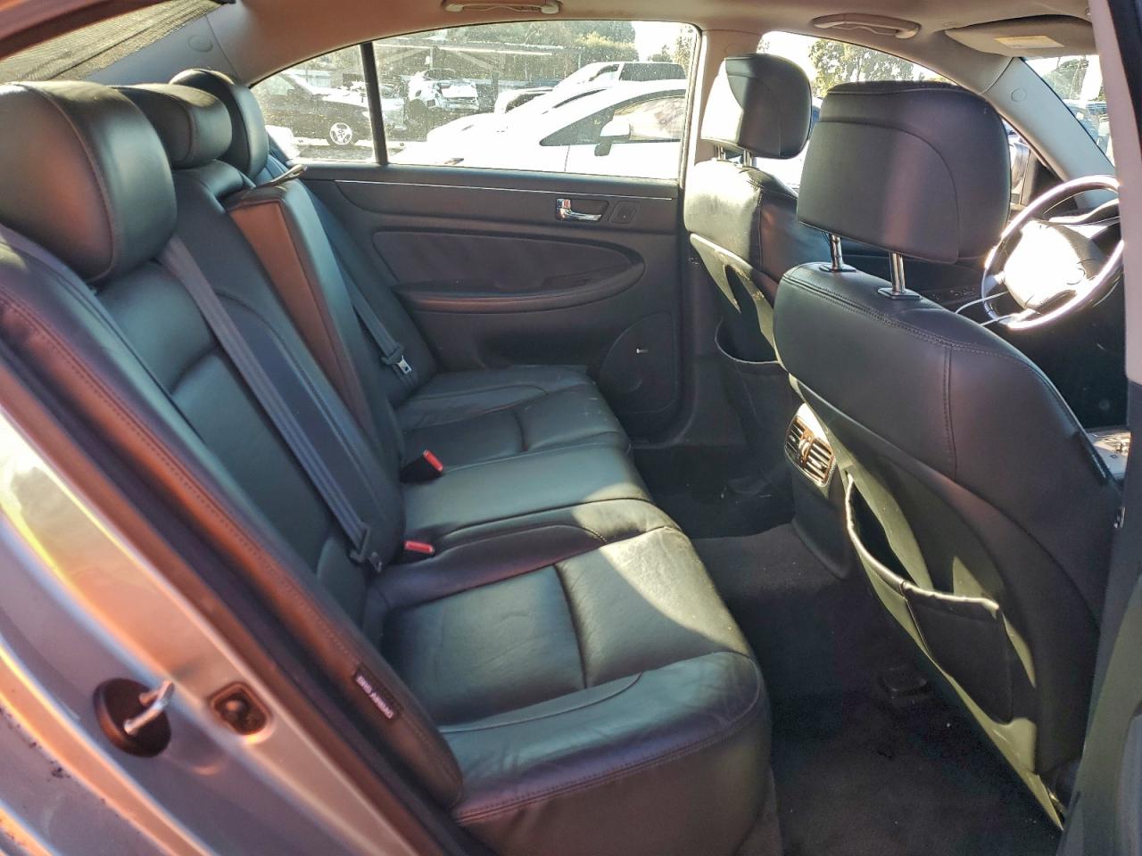 2011 HYUNDAI GENESIS 3.8L photo 10