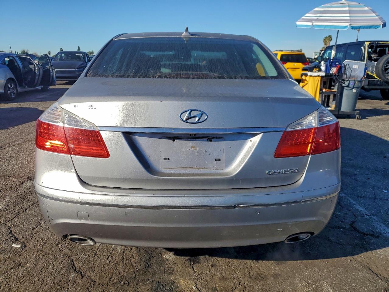 2011 HYUNDAI GENESIS 3.8L photo 6