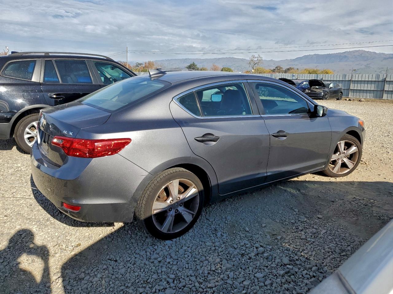 2014 ACURA ILX 20 TECH photo 3