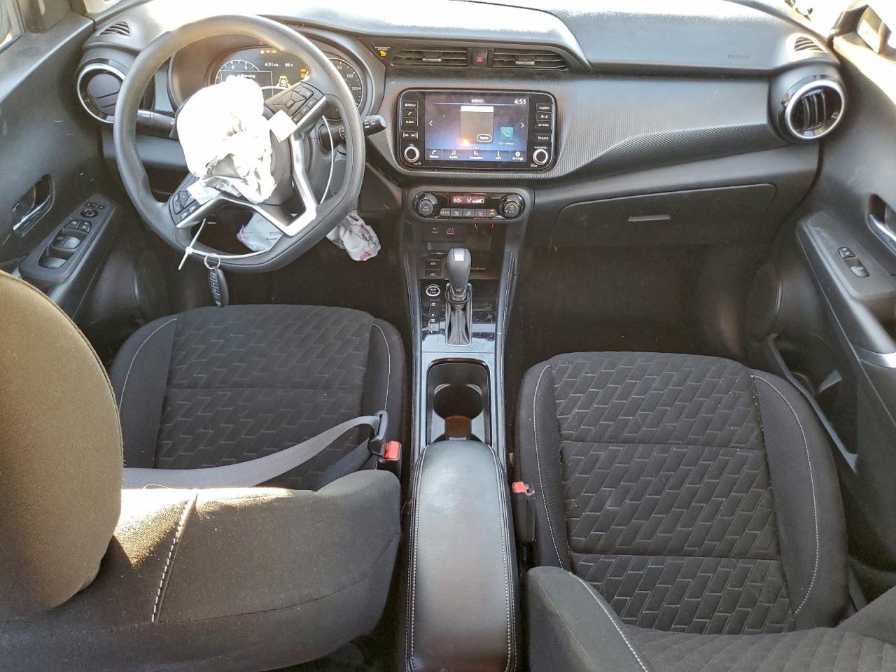 2022 NISSAN KICKS SV photo 8
