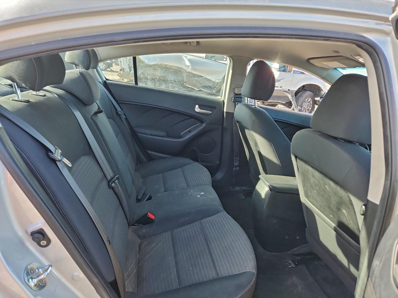 2018 KIA FORTE LX photo 10