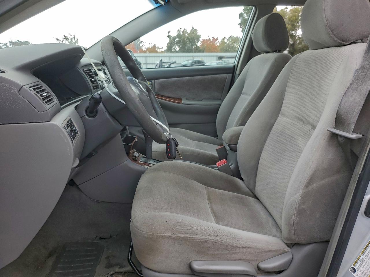 2006 TOYOTA COROLLA CE photo 7