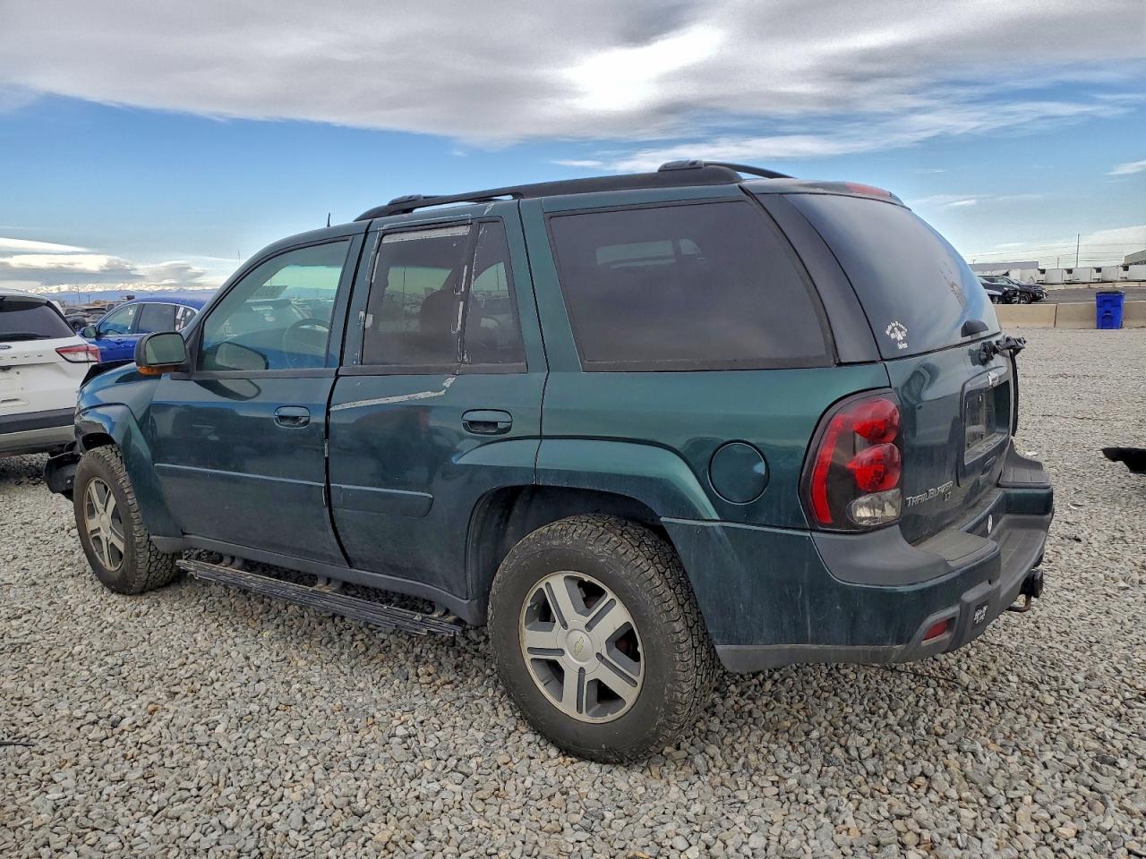 2005 CHEVROLET TRAILBLAZER LS photo 2