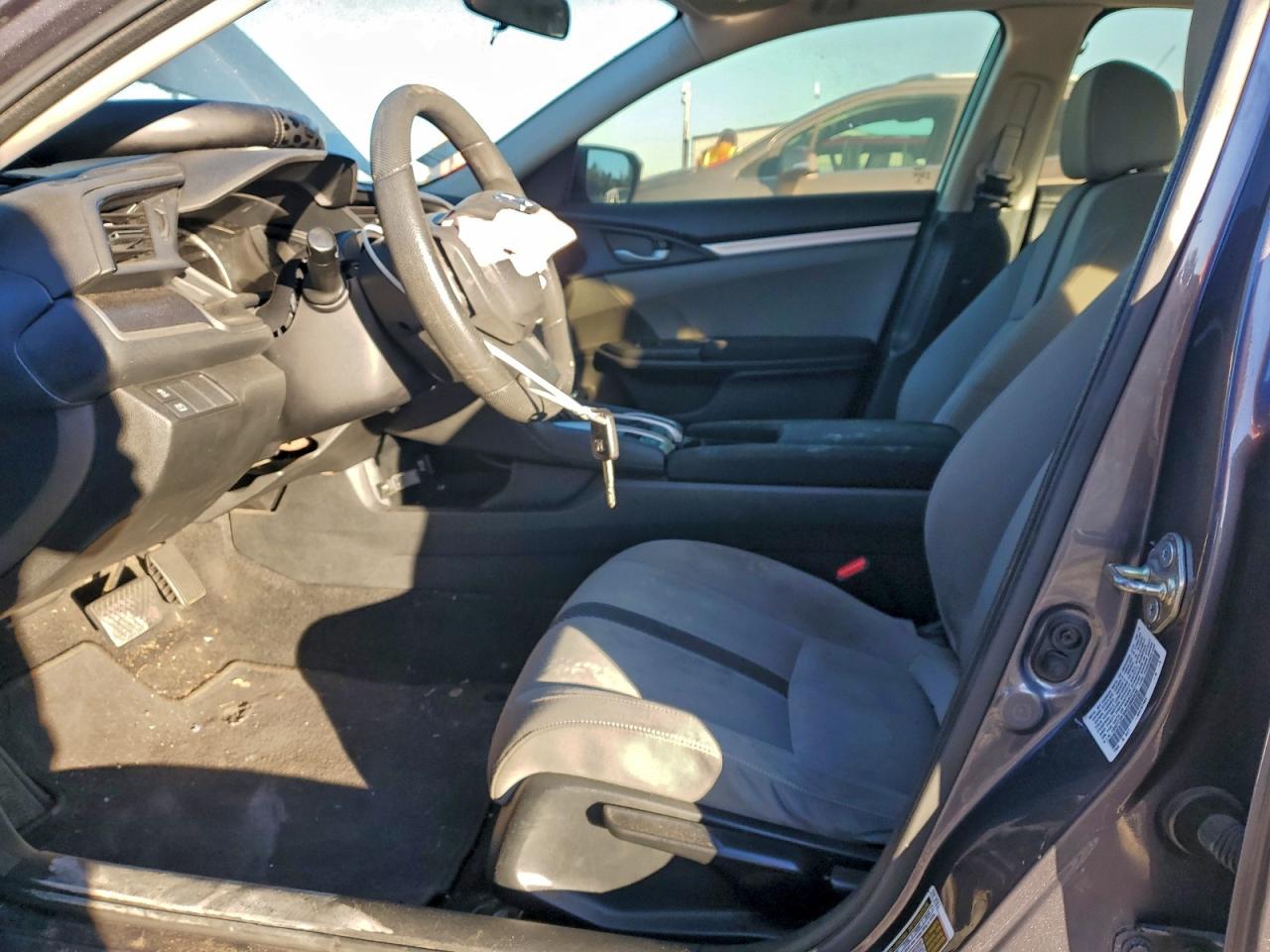 2016 HONDA CIVIC LX photo 7