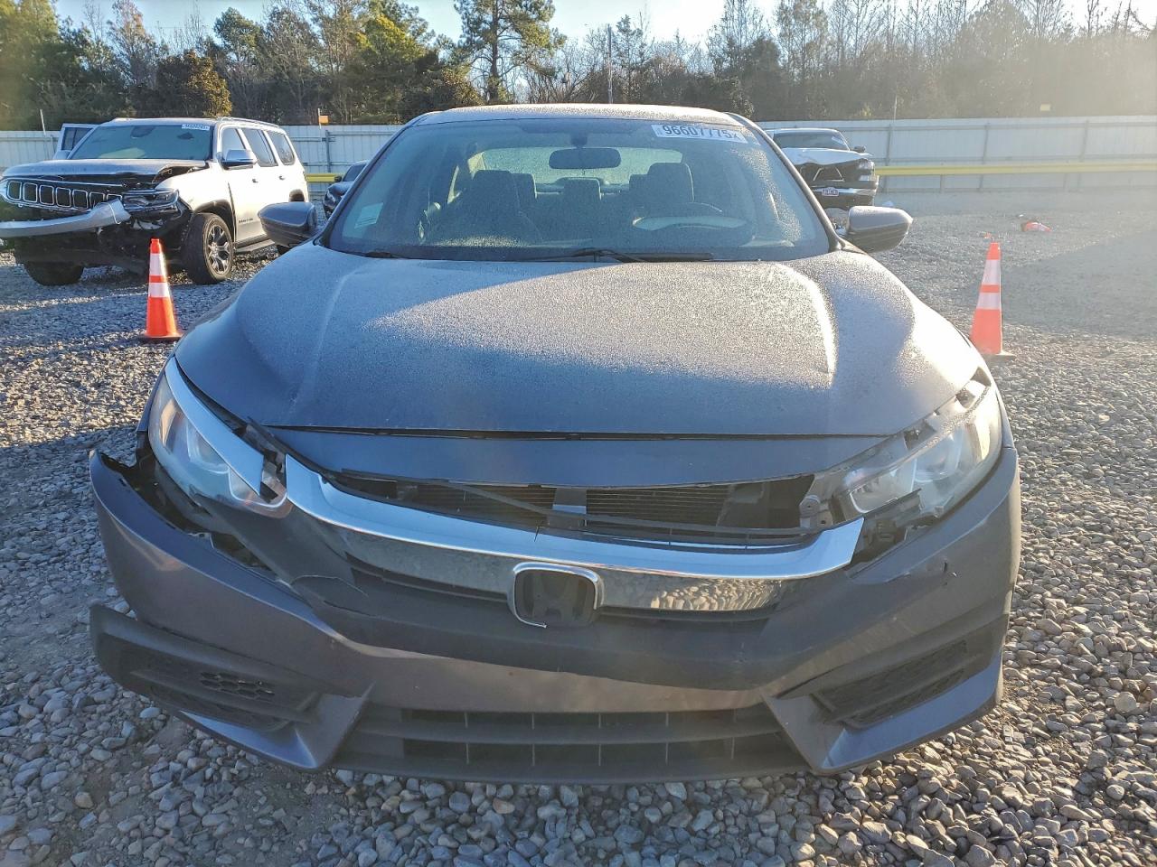 2016 HONDA CIVIC LX photo 5