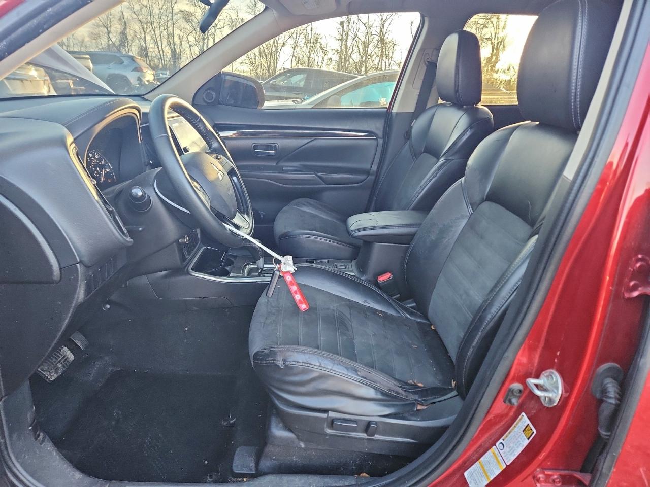 2019 MITSUBISHI OUTLANDER SE photo 7