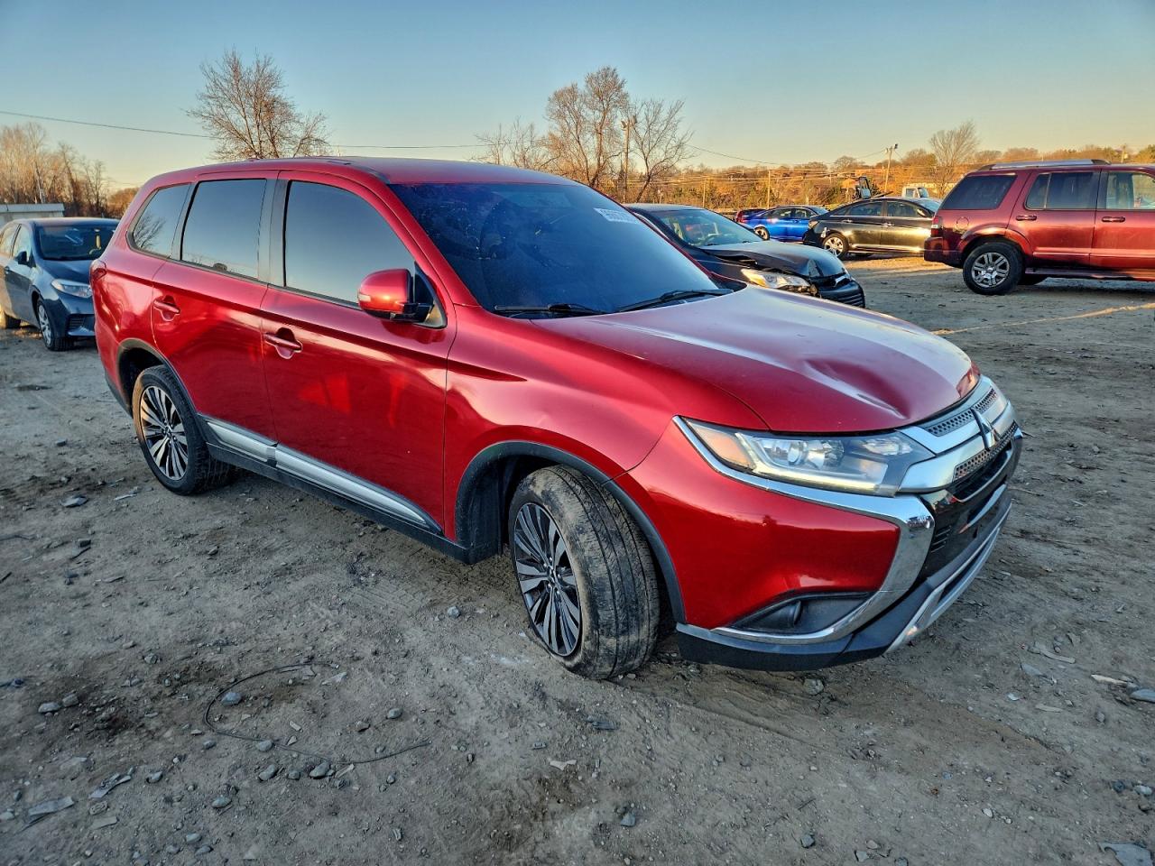 2019 MITSUBISHI OUTLANDER SE photo 4