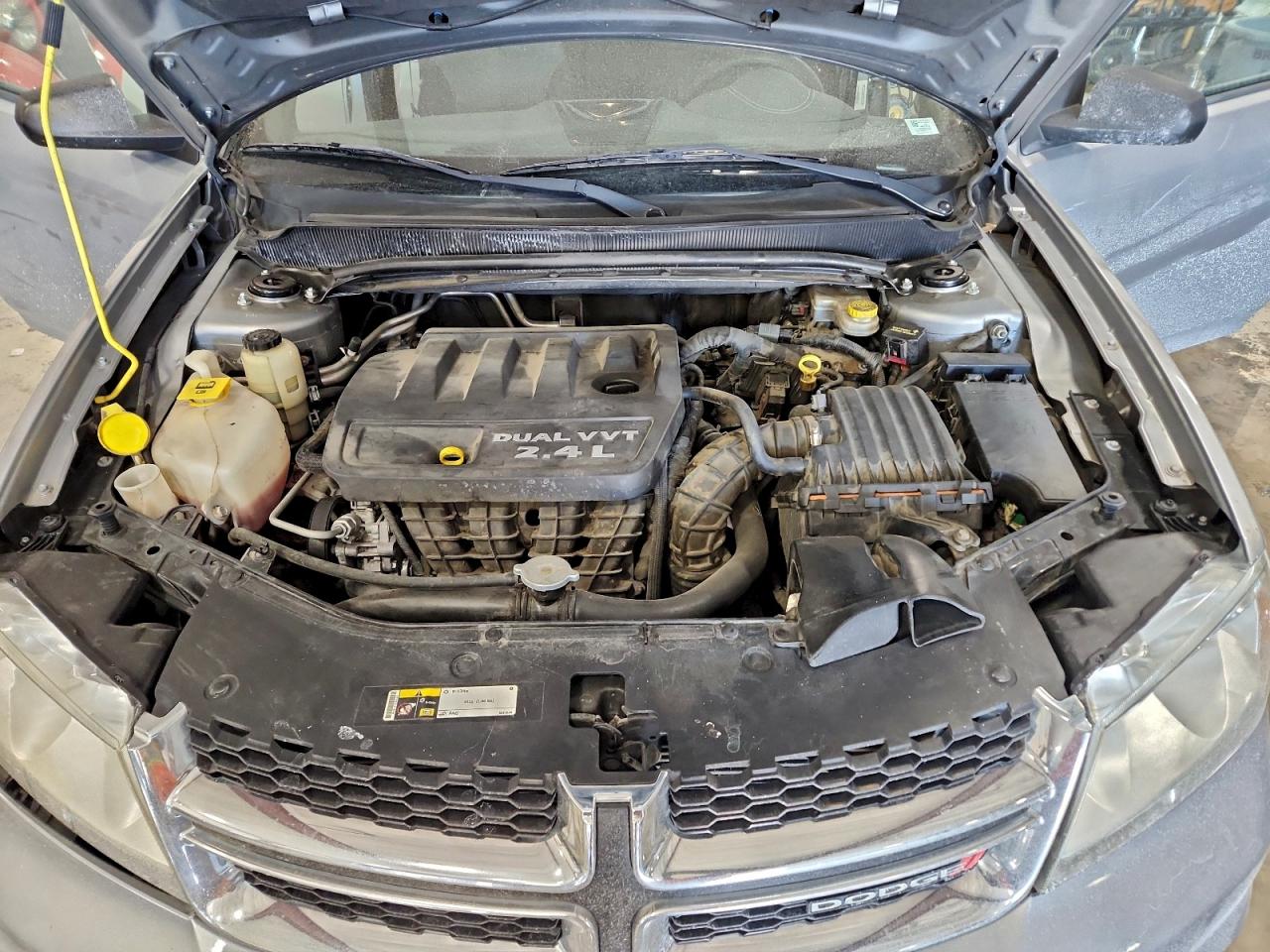 2014 DODGE AVENGER SE photo 11