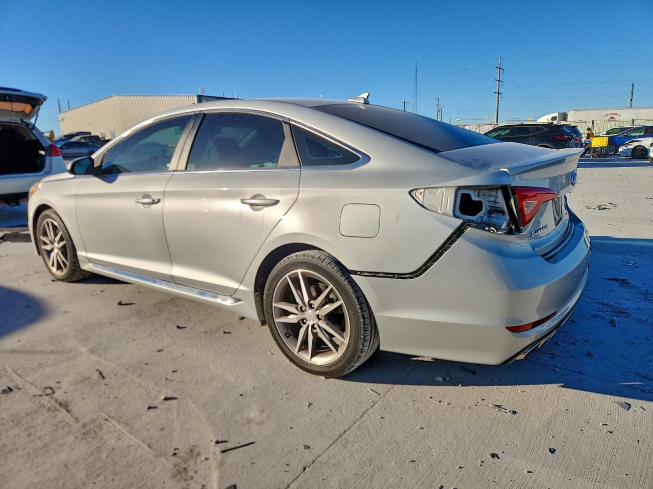 2017 HYUNDAI SONATA SPORT photo 2