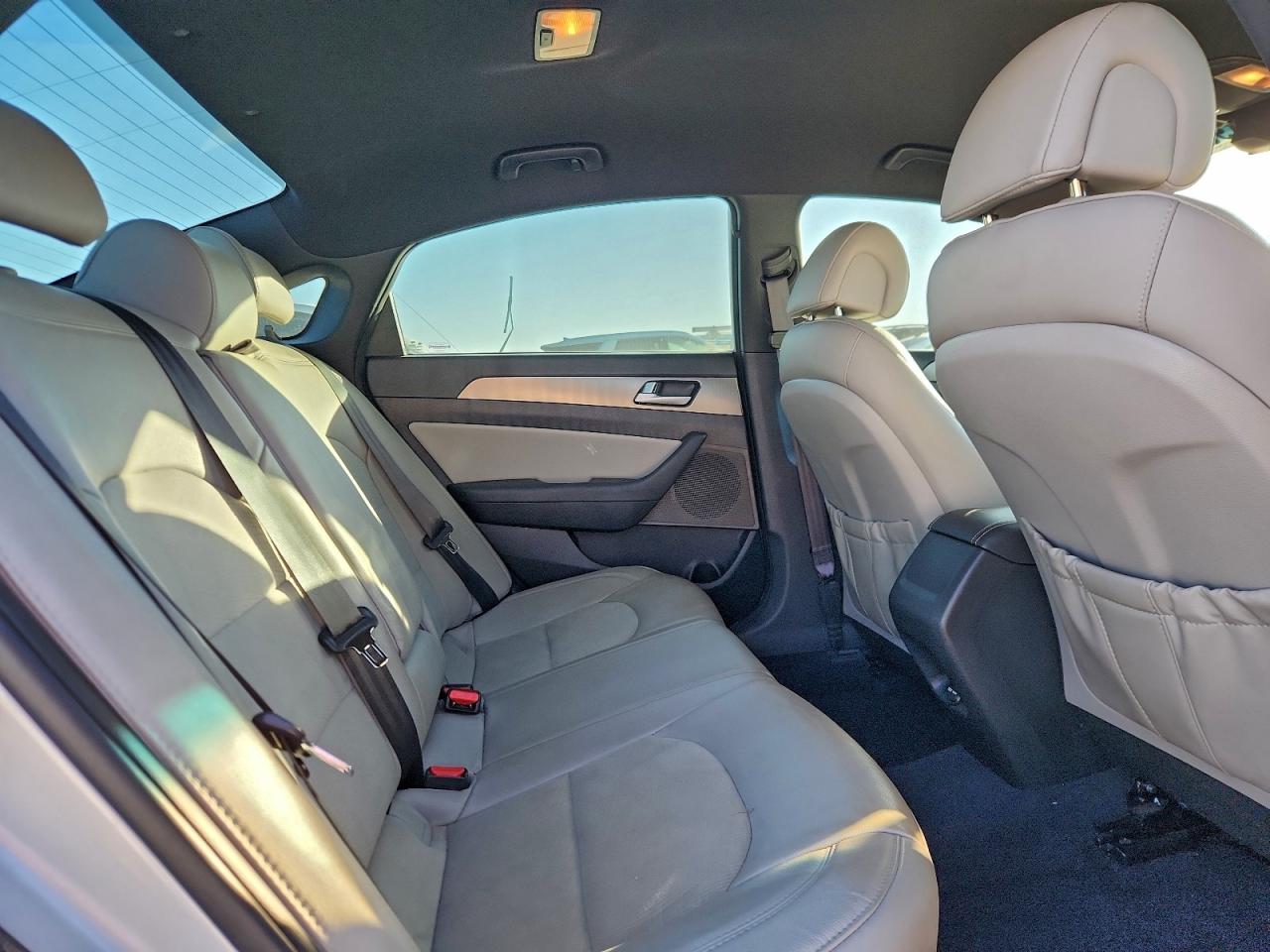 2017 HYUNDAI SONATA SPORT photo 10