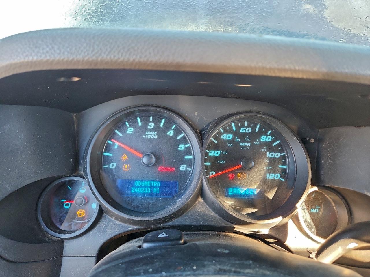 2010 CHEVROLET SILVERADO K1500 LS photo 9
