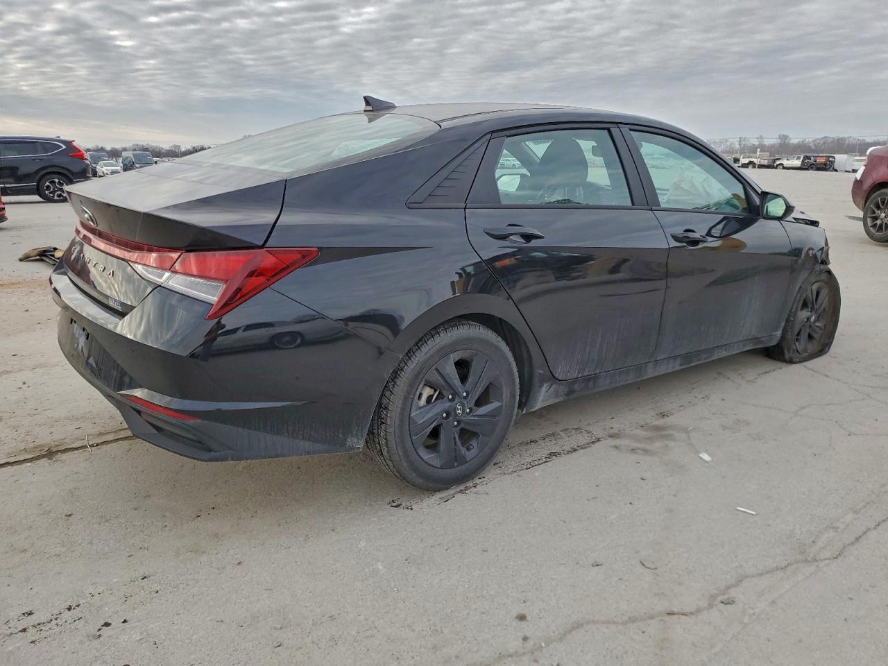 2023 HYUNDAI ELANTRA SEL photo 5