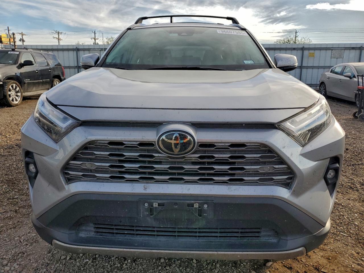 2024 TOYOTA RAV4 LIMITED photo 9