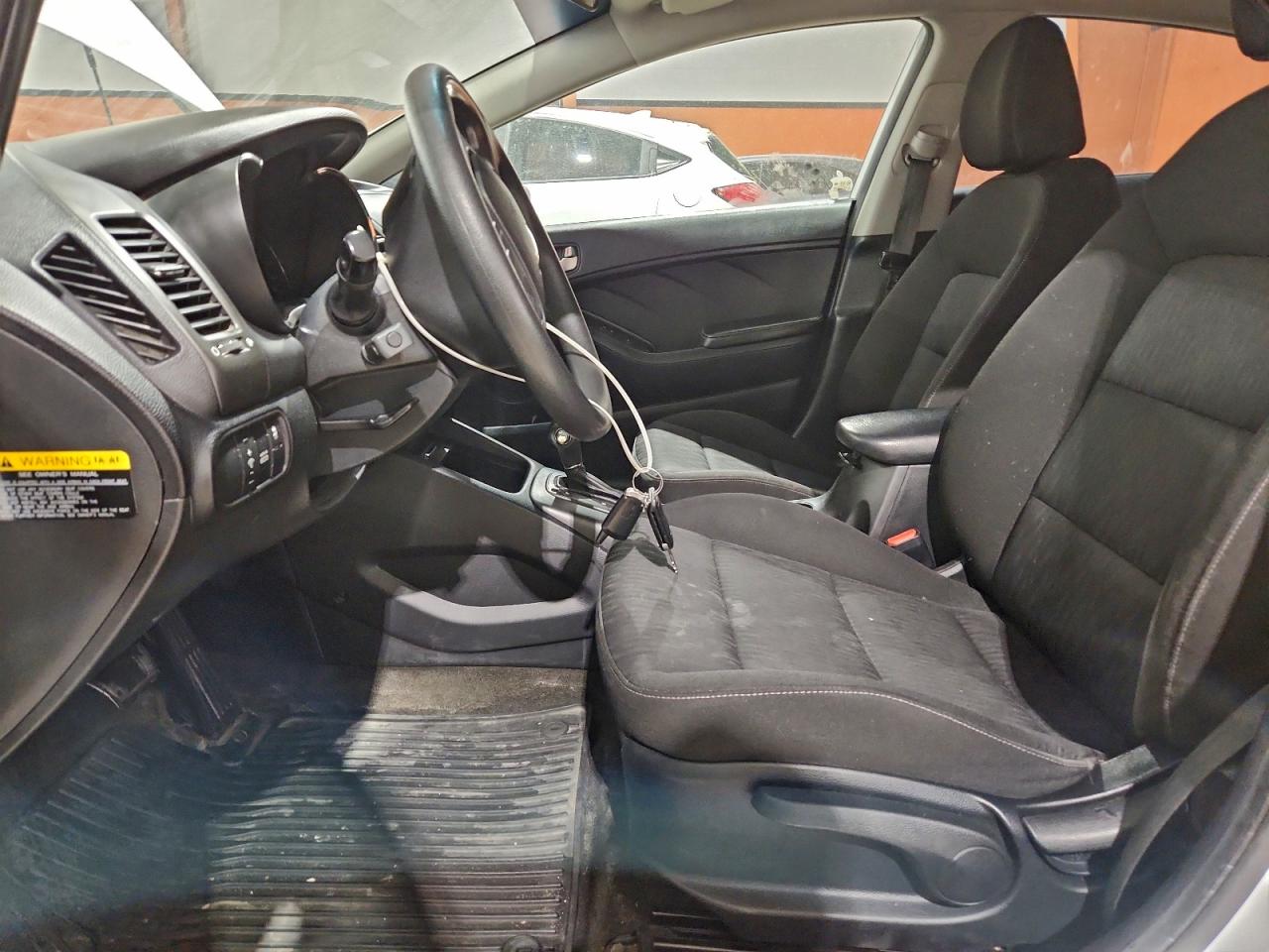 2015 KIA FORTE LX photo 13