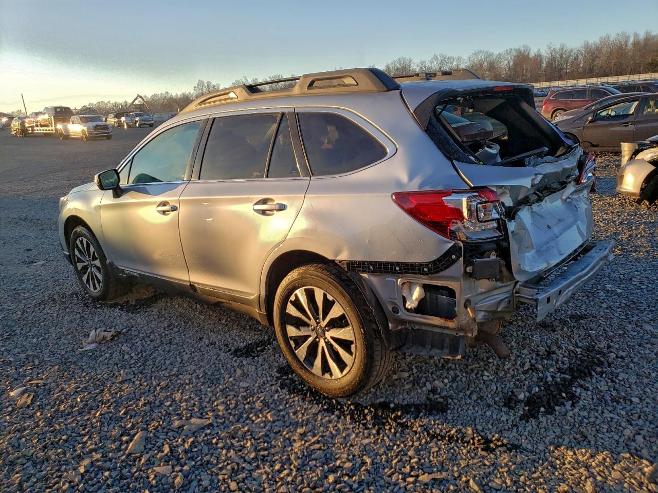 2015 SUBARU OUTBACK 2.5I LIMITED photo 2