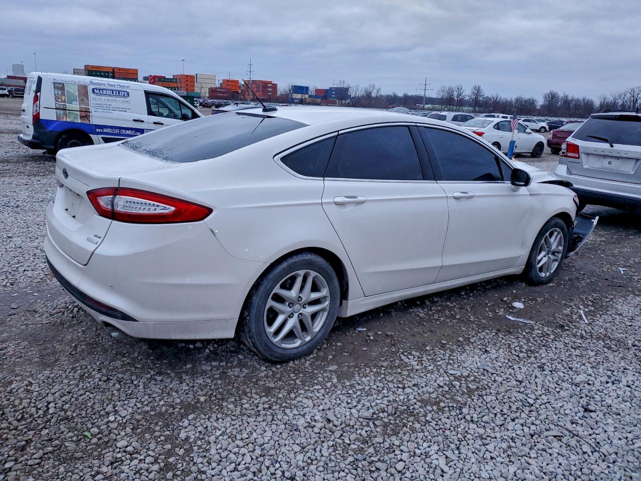2013 FORD FUSION SE photo 3