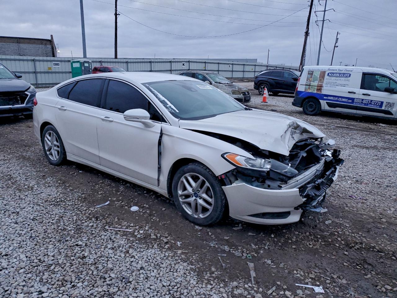 2013 FORD FUSION SE photo 4