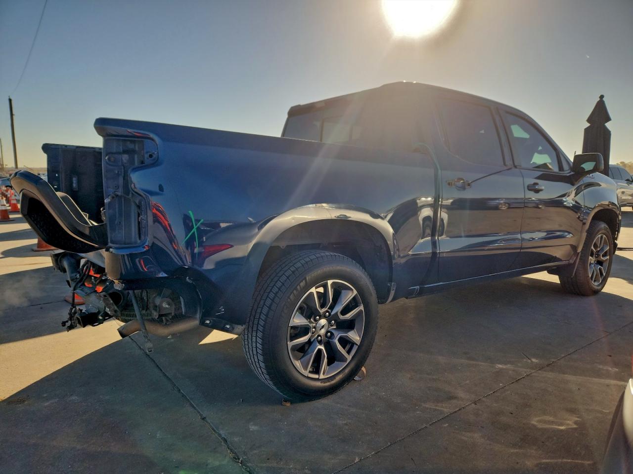 2019 CHEVROLET SILVERADO K1500 RST photo 3
