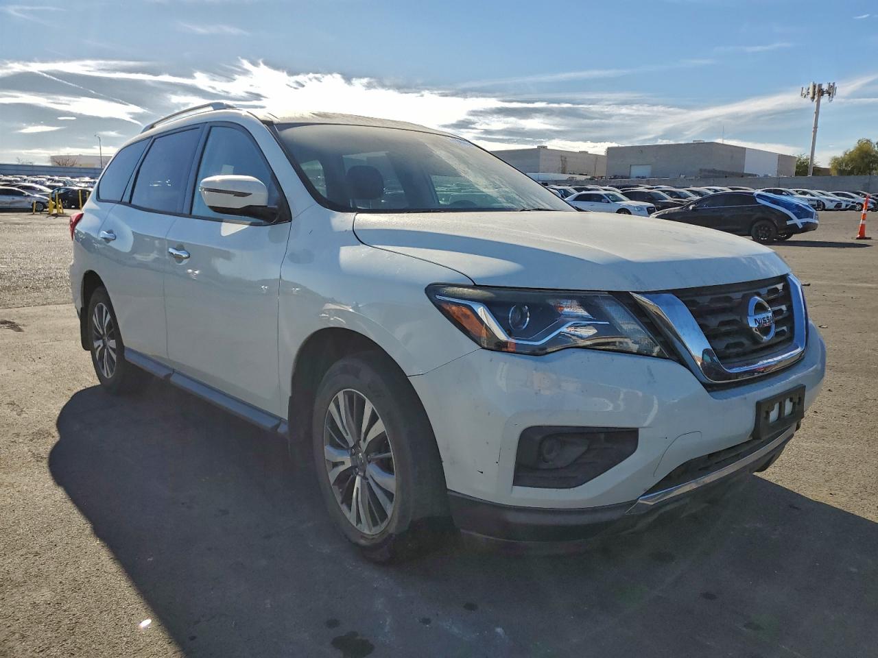 2017 NISSAN PATHFINDER S photo 4