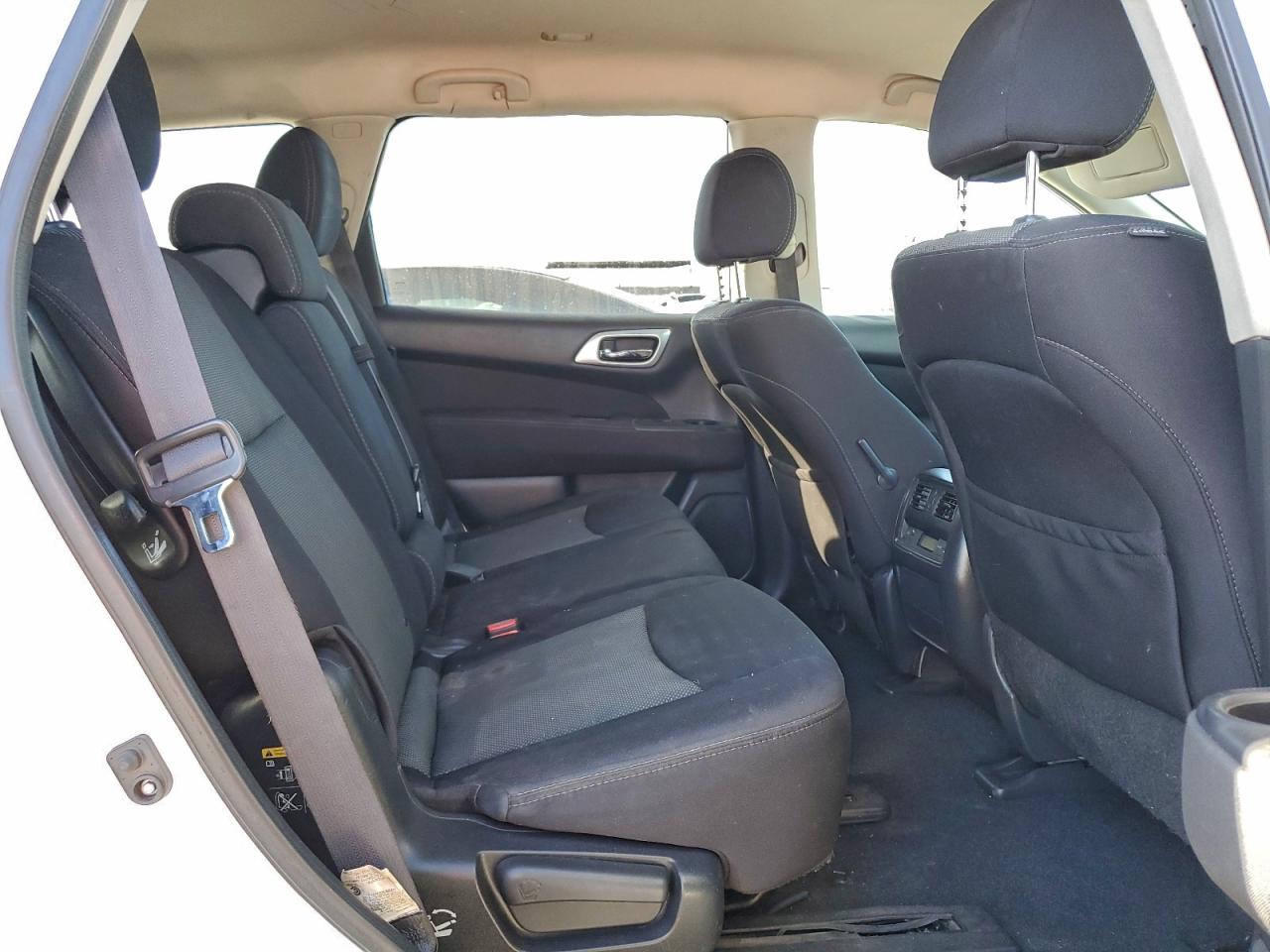 2017 NISSAN PATHFINDER S photo 10